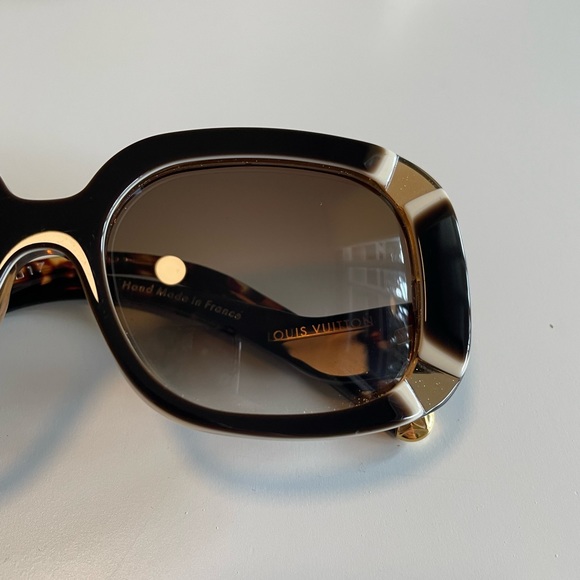 Louis Vuitton Brown Gradient Tint Anemone Sunglasses-Z0401W - Picture 7 of 12